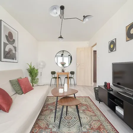 Cozy For 4 People In By Renters *